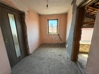 Calea Martirilor, casa cu curte, teren 414 mp - foto 16