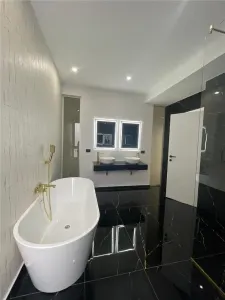 INCHIRIERE VILA 5 camere LUX cu piscina in Zona Erou  Iancu Nicolae - foto 19