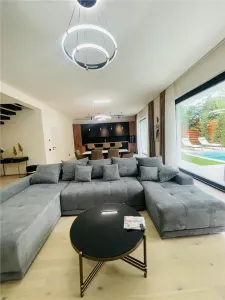 INCHIRIERE VILA 5 camere LUX cu piscina in Zona Erou  Iancu Nicolae - foto 3