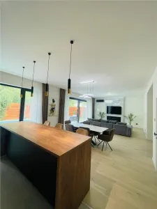 INCHIRIERE VILA 5 camere LUX cu piscina in Zona Erou  Iancu Nicolae - foto 6