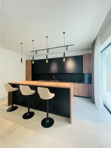 INCHIRIERE VILA 5 camere LUX cu piscina in Zona Erou  Iancu Nicolae - foto 7