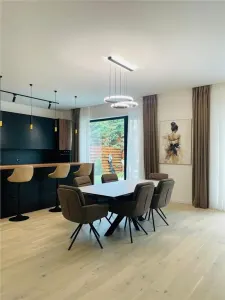 INCHIRIERE VILA 5 camere LUX cu piscina in Zona Erou  Iancu Nicolae - foto 8