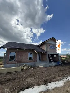 Casa De Vanzare P+E+M In Alba Iulia , Zona Oarda - Oarda