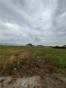 Teren- MOSNITA VECHE- TOATE UTILITATILE- zona aflandu-se in plina dezvoltare - foto 2