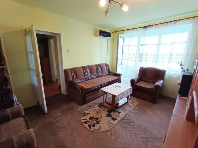 Apartament 2 cam. in Moldova Noua - foto 2