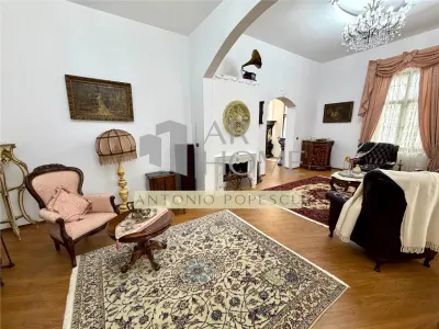 Casa 11 camere D+P,cu o arhitectura deosebita, ultracentral, Ploiesti. - foto 6