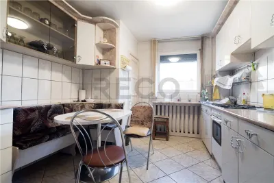 RECO, Apartament decomentat cu lift, 3 camere, Zona Rogerius, Oradea - foto 2