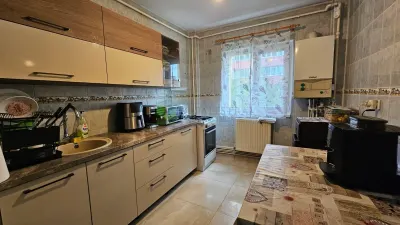 Apartament 2 camere Racadau,decomandat,etajul 1,127000 Euro - foto 2