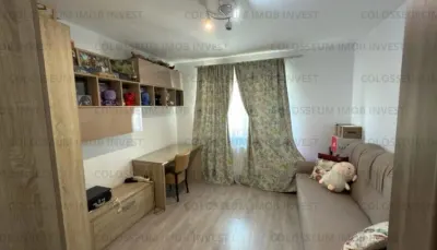 Apartament 3 camere, semidecomandat - zona Sanpetru - foto 4