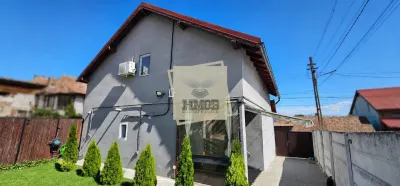 Casa individuala cu 4 dormitoare si panouri fotovoltaice – Sura Mare - foto 21