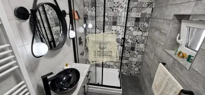 Casa individuala cu 4 dormitoare si panouri fotovoltaice – Sura Mare - foto 9