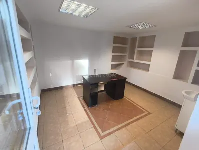 Resita Spatiu Comercial Zona Centrala - foto 8