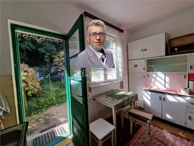 Resita Casa 5 Cam D-P-Etj.1 si Curte - Resita