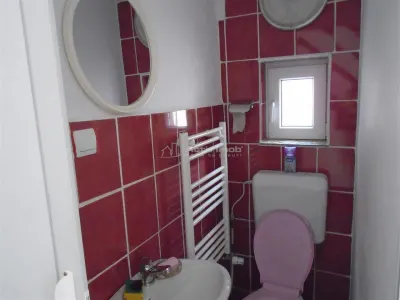 Resita Casa 7 Incaperi Parter si Etaj, Zero investitii - foto 15