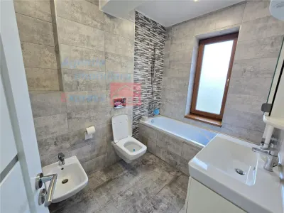 Casa tip vila in Miroslava: fara investitii necesare, mutare imediata!! - foto 8