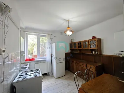 Închiriez 2 camere, Brasovul vechi - foto 5