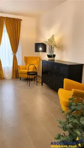 Mobilat, utilat, incalzire prin pardoseala, vedere Tampa, Centrul Istoric, Brasov - foto 2