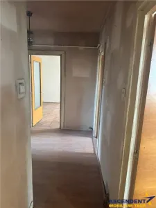 Apartament cu 3 camere, etaj2,  2balcoane, Centru Civic Brasov - foto 6