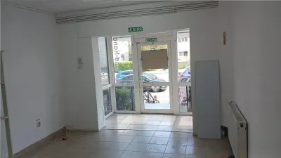 Spatiu comercial - centrala proprie - zona excelenta - 55 mp - foto 2