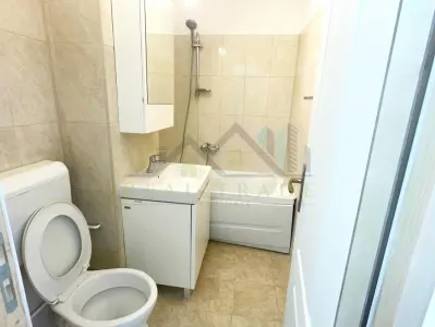 Apartament 3 camere etaj intermediar Calea Bucuresti - foto 8