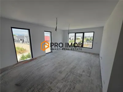 Patru unitati locative apartament tip Penthouse zona Campineanca - foto 11