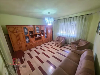 Casa de vanzare, Voiniceni, 10 arii, pivnita, 2 bucatarii, spre Unirii, Mures - foto 4