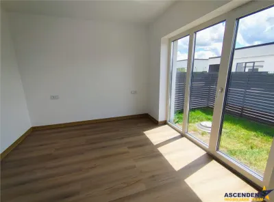 Casa noua individuala pe parter, 3 dormitoare, 2 bai, Izvor, Brasov - foto 3