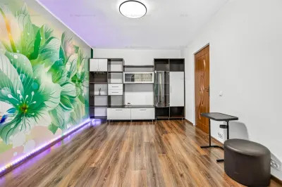 Apartament 2 camere | 2 balcoane | decomandat | Codrul Cosminului - foto 13