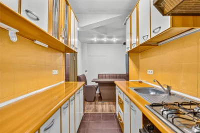 Apartament 2 camere | 2 balcoane | decomandat | Codrul Cosminului - foto 7