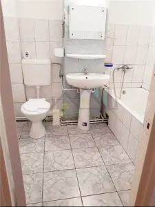 Apartament 3 camere, 2 balcoane,  2 bai zona Calea Bucuresti - foto 9