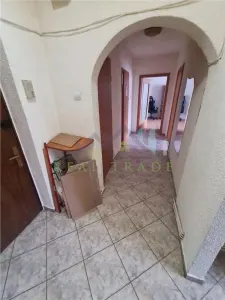 Apartament 2 camere decomandat, etaj intermediar Centrul Civic- str. Toamnei - foto 12