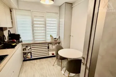 Apartament 3 camere - Alexandru cel Bun Piata Voievozilor - foto 6