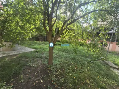 Oportunitate de investitie  2 case  in aceeasi curte Fagaras Zona Centrala - foto 14
