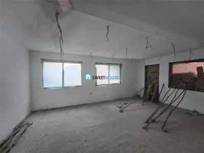 Oportunitate de investitie  2 case  in aceeasi curte Fagaras Zona Centrala - foto 19