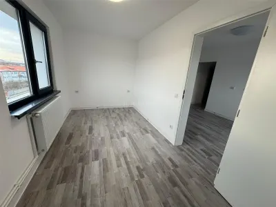 Bocsa Romana, Proiect NOU, 28 de Apartamente  cu 2 si 3 Cam.,Modernizat total Premium. - foto 8