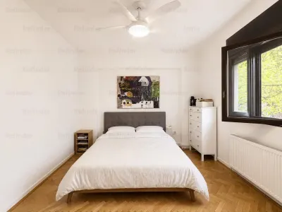 Vanzare vilă S+P+E+M si Pod | Calea Calarasilor | 10 camere | eleganta |  zona superba de case | - foto 15