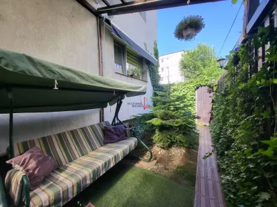 3 CAMERE DECOMANDAT + 2 PARCARI + 30MP CURTE(PROPRIETATE) - Bucuresti