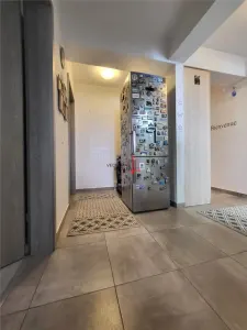 3 CAMERE DECOMANDAT + 2 PARCARI + 30MP CURTE(PROPRIETATE) - foto 11