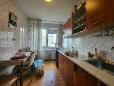 METROU 1 DEC 1918 / APARTAMENT 2 CAMERE DECOMANDAT - foto 8