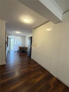 Etaj III | Apartament spatios cu 3 camere - 86 m² | Parcare proprie - foto 8