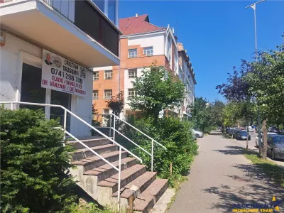 De inchiriat: Spatiu comercial aflat in zona centrala, Sfantu Gheorghe - foto 2