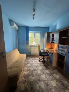 Apartament 3 camere - Zona Dacia | Etaj 2 | Centrala proprie - foto 2