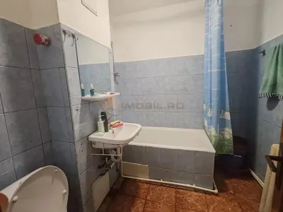 Apartament 2 camere Decomandat Alexandru cel Bun - foto 7