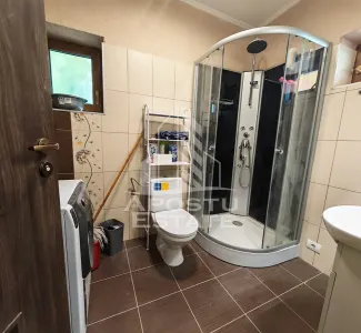 Duplex de vanzare cu 5 camere si 3 bai, mobilat si utilat, Dumbravita - foto 17