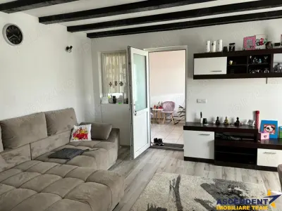 Casa 3camere, renovata, mobilata, utilata, 120mp, teren 500mp Vulcan, Brasov - foto 4