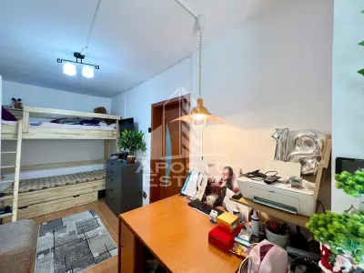 Apartament cu 2 camere de vanzare, etaj intermediar, zona Dacia - foto 13