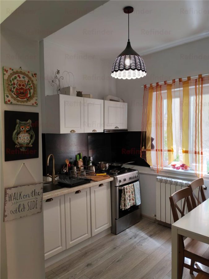 Vânzare apartament 3 camere | Foisorul de Foc | bloc 1942 fara risc si urgenta | refăcut | etaj 1/ P+1E+Pod | 70mp utili | stradal | renovat | liber | - Bucuresti
