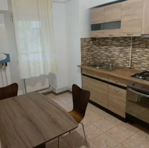 Apartament 2 camere decomandate | 67 mp | zona CUG - 400 € - Iasi