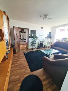 Apartament 2 camere etaj intermediar zona Astra - foto 2