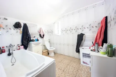 Vila duplex 5 camere  2 bai S =  145 mp + teren 360 mp lunca Cetatuii - foto 17